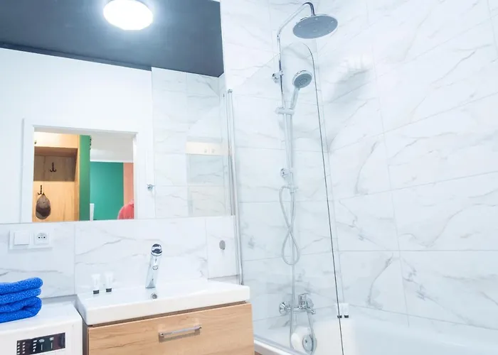 Luxurious Center Apartment *